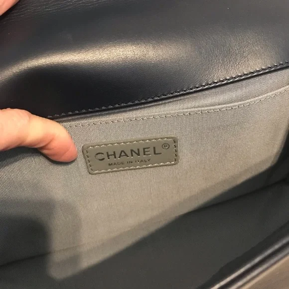 Chanel Boy - Picture 3 of 7